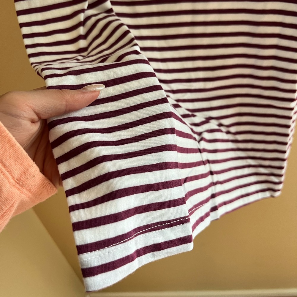 ⚪️J. CREW: Men’s size L, white & maroon striped, slim-washed short sleeve shirt. - Picture 4 of 5